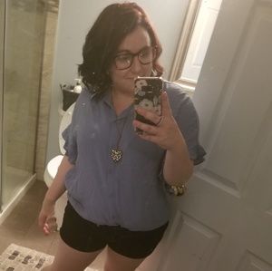 Meet your Posher, Makenzie